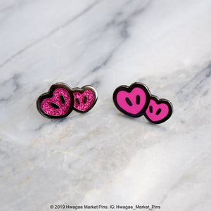 Mang Smol Kisses Pin (2 Options)