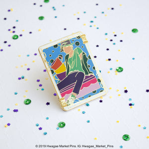 BTS in Wonderland: Hobi 'Mad Hatter' Pin